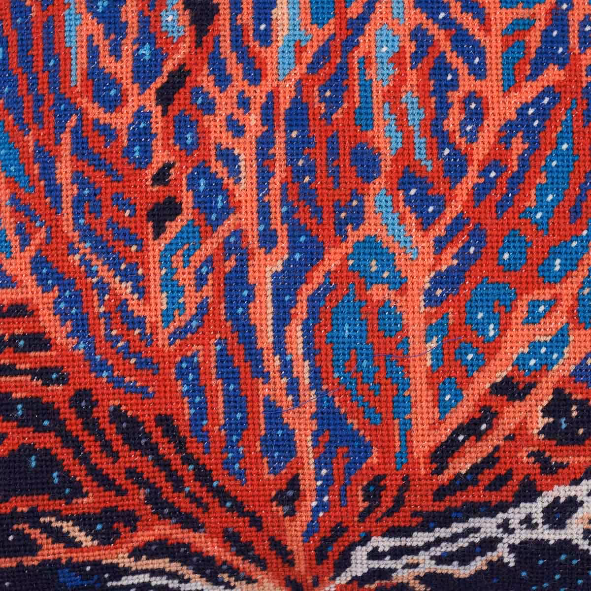 Ehrman - CORAL útsaumspúði - Image 2