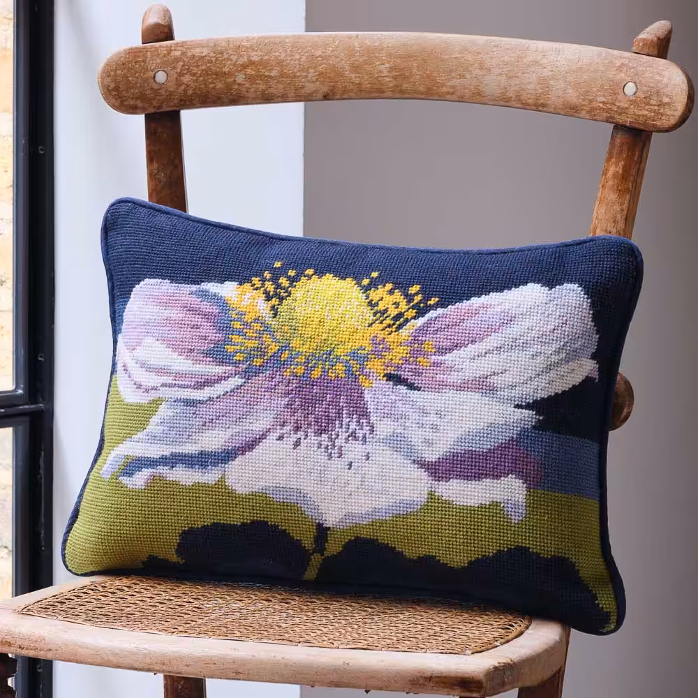 Ehrman - JAPANESE ANEMONE útsaumspúði