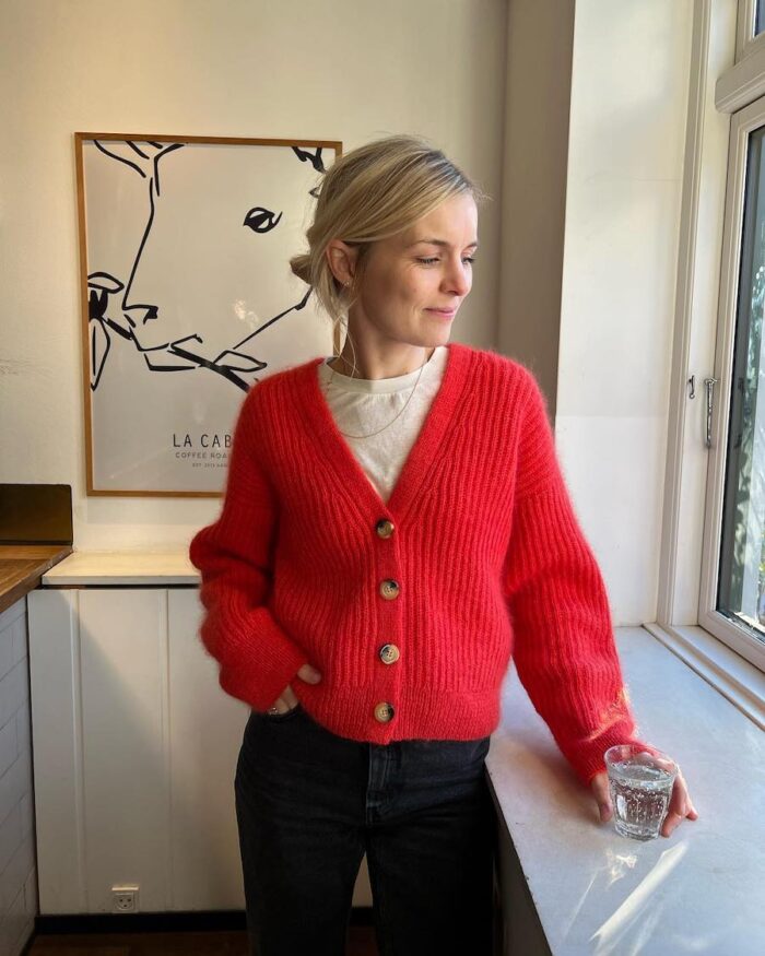 PETITE KNIT uppskrift | Agnete Cardigan (á ensku)