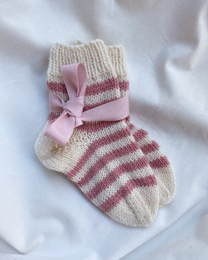 PETITE KNIT uppskrift | Everyday Socks Junior (á ensku)