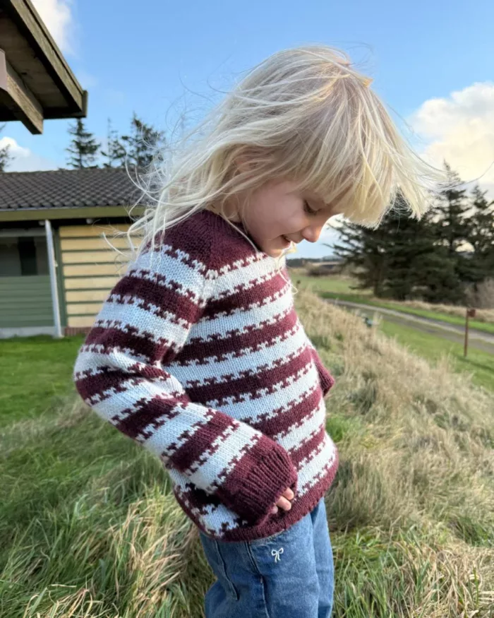 PETITE KNIT uppskrift | Key Sweater Junior (á ensku)